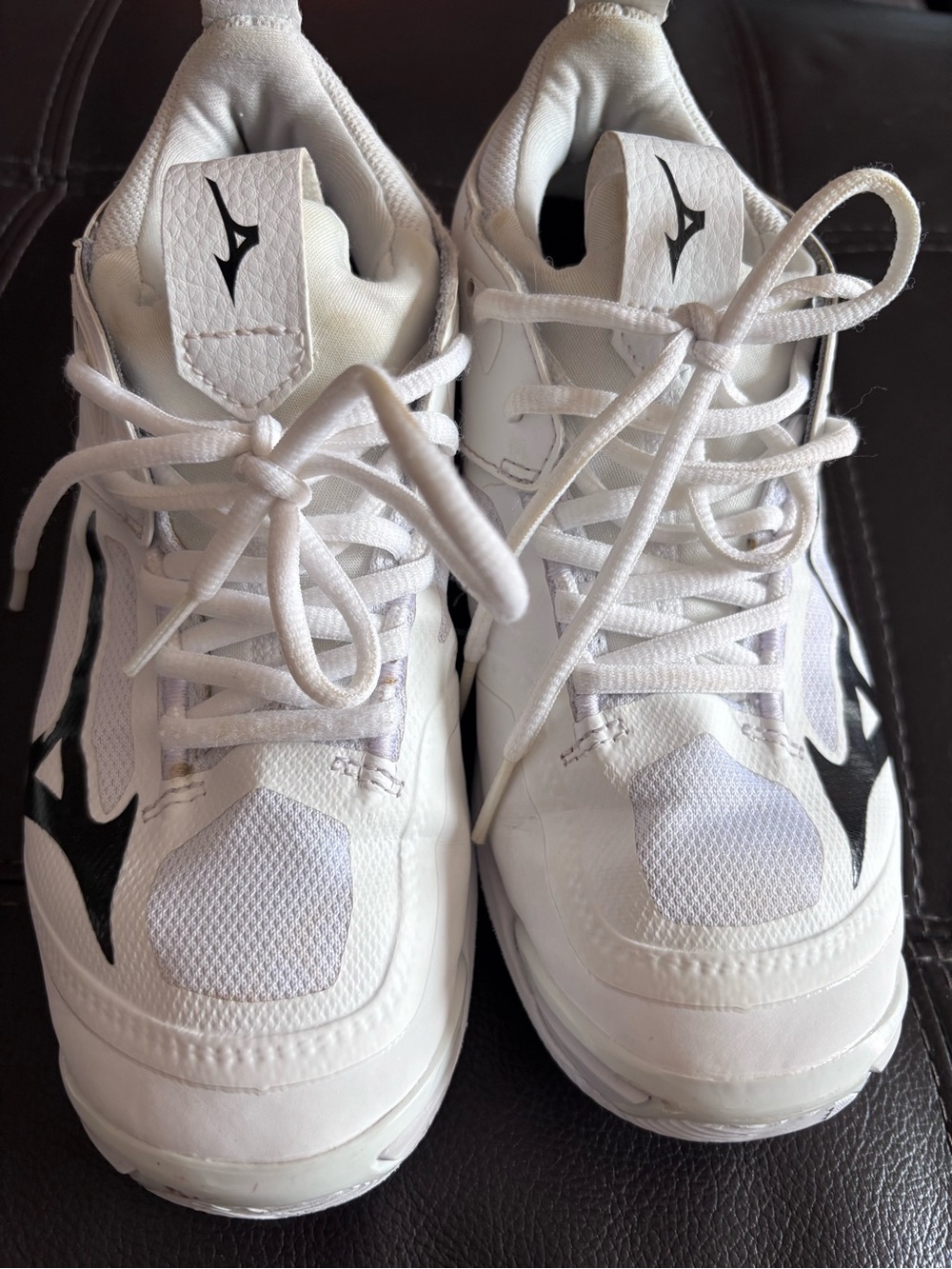 Mizuno Women's Wave Momentum 2 White Black Volleyball Shoes V1GC211210 Sz 6